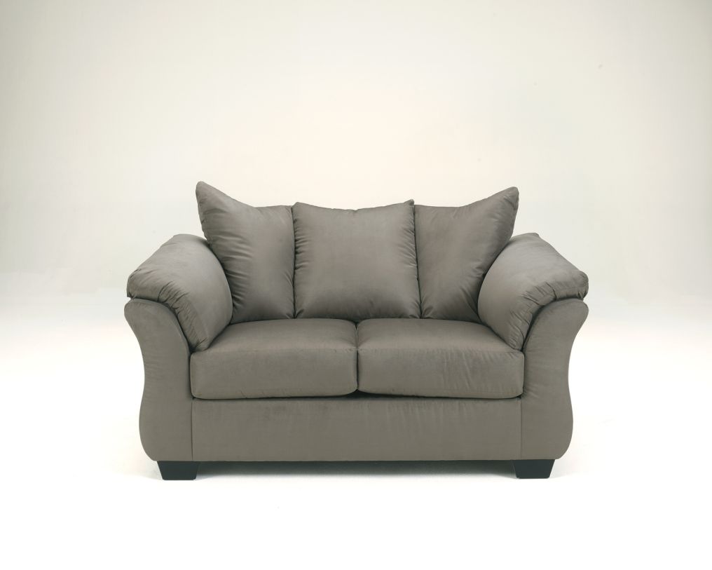 Darcy Loveseat in Cobblestone 7500535