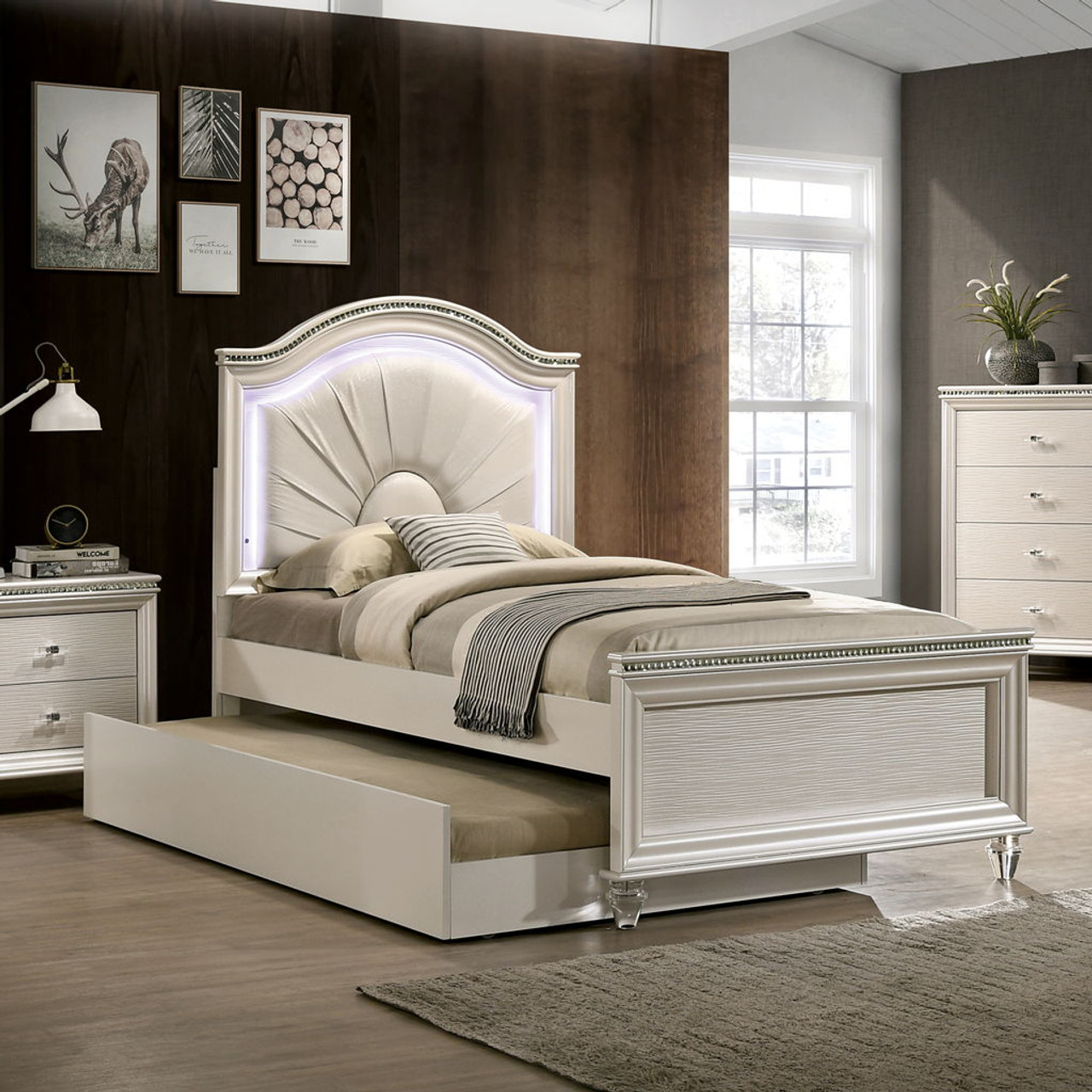 Allie – Full Bed – Pearl White