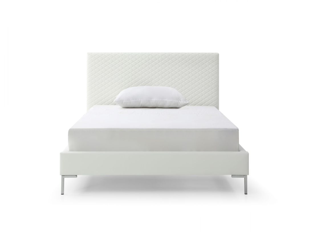 Whiteline Liz Full Bed in White BF1689P-WHT