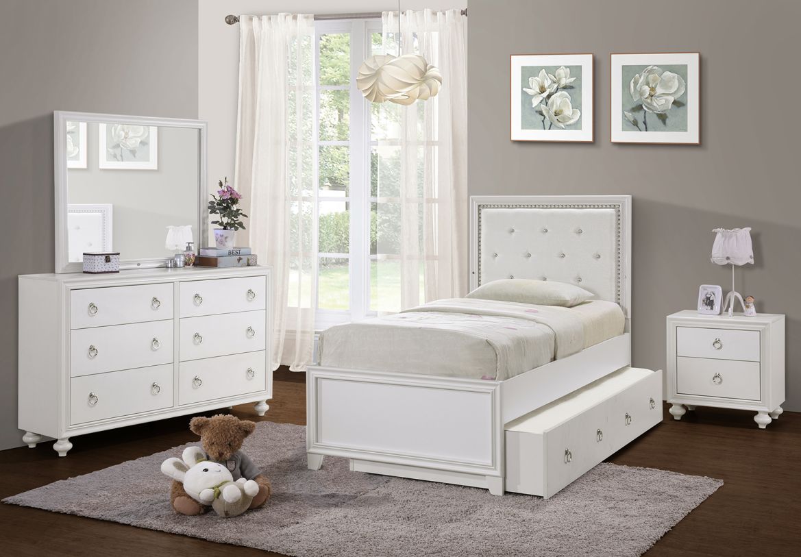 Emma Mason Signature Rian 4pc Upholstered Trundle Bedroom Set in White