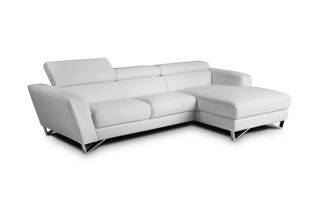 J&M Furniture Sparta Italian Leather Mini Sectional RAF Chaise in White 17691121-RHFC-W